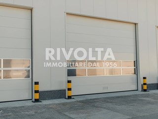 Magazzino in Affitto a Roma, 46'000€, 5200 m²