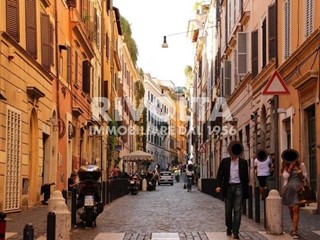 Immobile commerciale in Affitto a Roma, 4'700&euro;, 65 m²