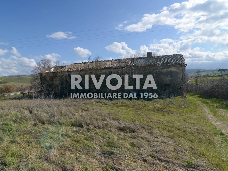 Terreno edificabile in Vendita a Montalcino, 750'000€, 20000 m²