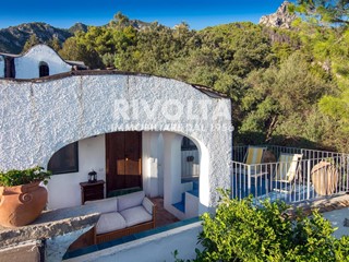 Villa in Affitto a Maiori, 18'000€, 300 m²