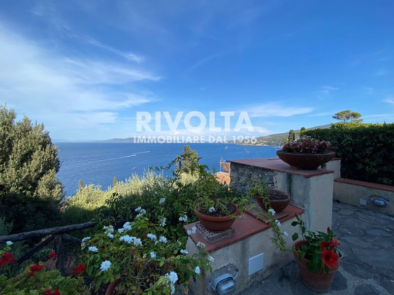 Villetta a schiera in Affitto a Monte Argentario, 1'800€, 115 m²
