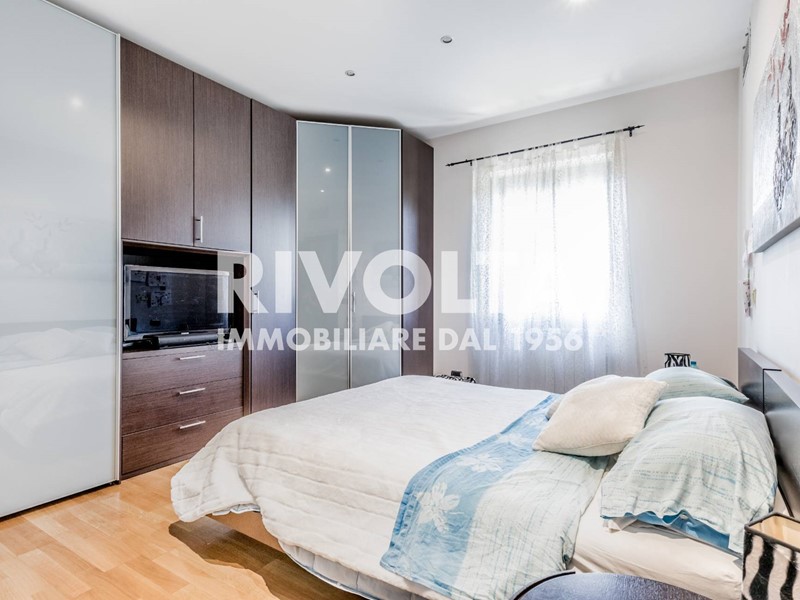 Villetta a schiera in Vendita a Guidonia Montecelio, 1'300'000€, 526 m²