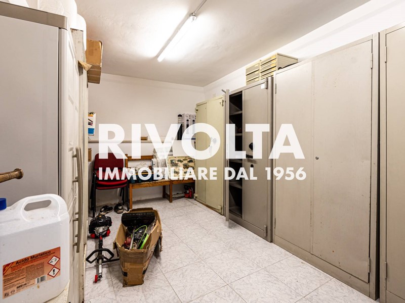 Immobile commerciale in Vendita a Roma, 790'000€, 730 m²