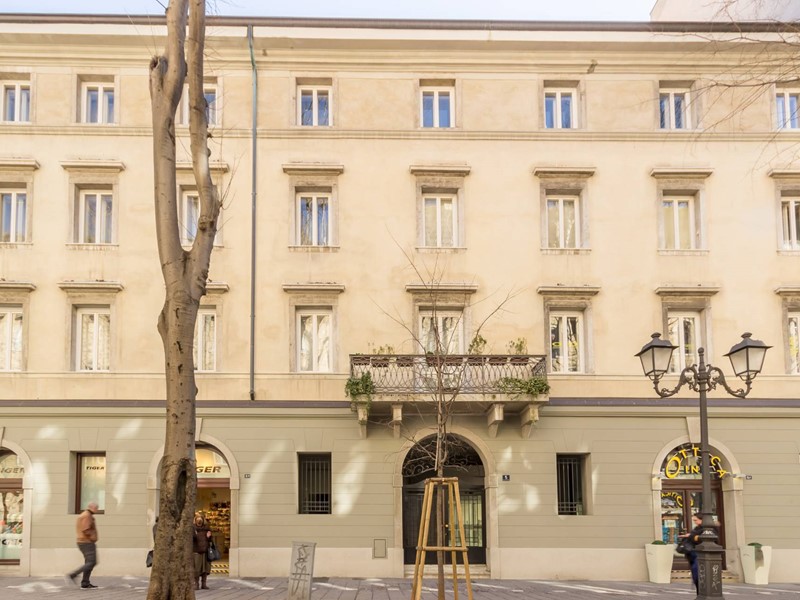 Immobile commerciale in Vendita a Trieste, 520'000&euro;, 135 m²