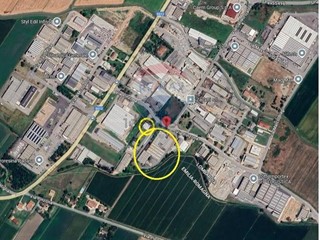 Capannone in Vendita a Poggio Rusco, 995'000&euro;, 7600 m²