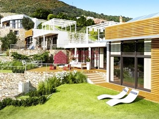 Villa in Vendita a Bergeggi, 935'000€, 240 m²