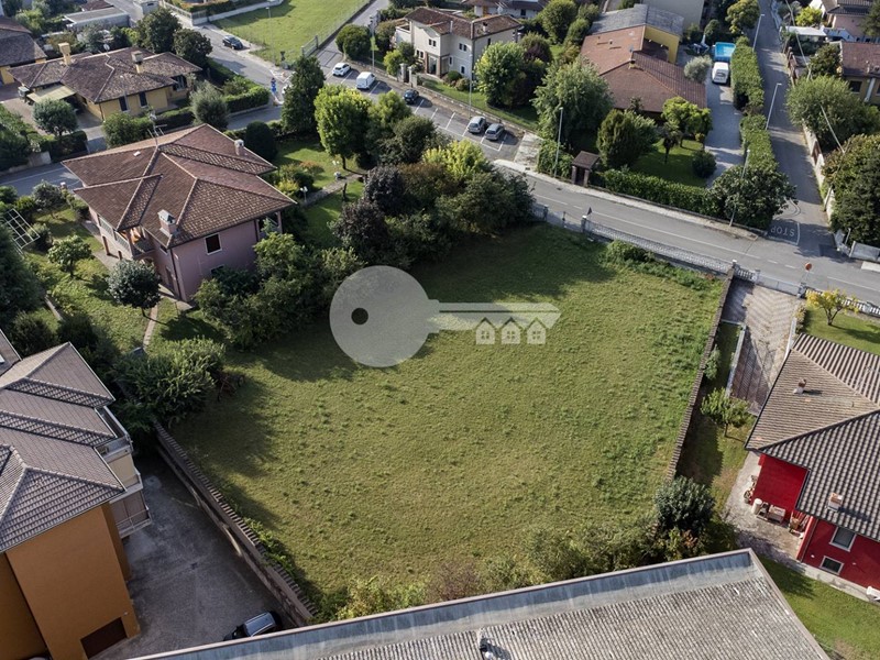 Terreno edificabile in Vendita a Leno, 230'000€, 1530 m²