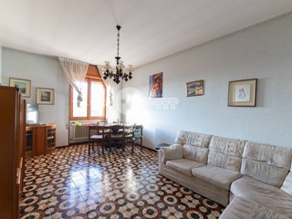 Appartamento in Vendita a Seniga, 65'000€, 85 m²