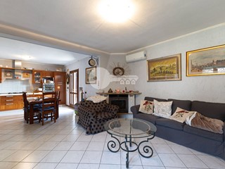 Bilocale in Vendita a Ghedi, 108'000€, 75 m²