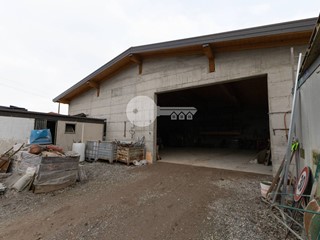 Capannone in Vendita a Ghedi, 160'000€, 220 m²