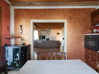 Villa in Vendita a Lonato del Garda, 670'000€, 450 m², con Box