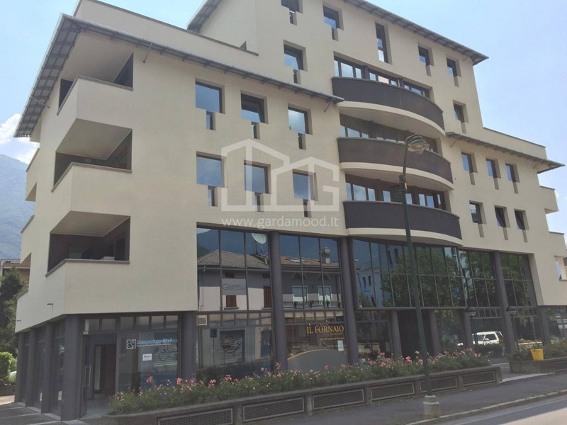 Ufficio in Vendita a Darfo Boario Terme, 135'000€, 136 m²