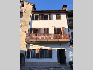 Casa Semi Indipendente in Vendita a Cesiomaggiore, 99'000€, 350 m²