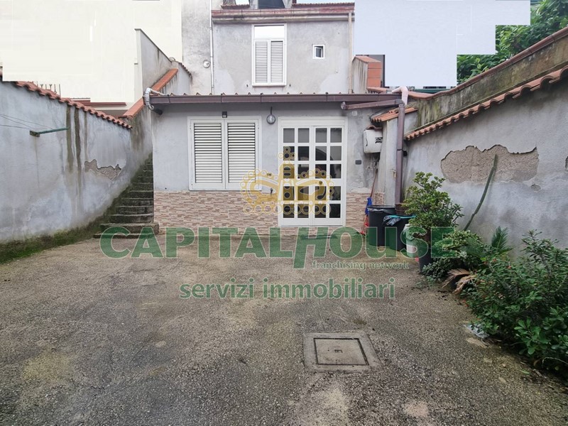 Casa Indipendente in Vendita a Macerata Campania, 59'000€, 95 m²