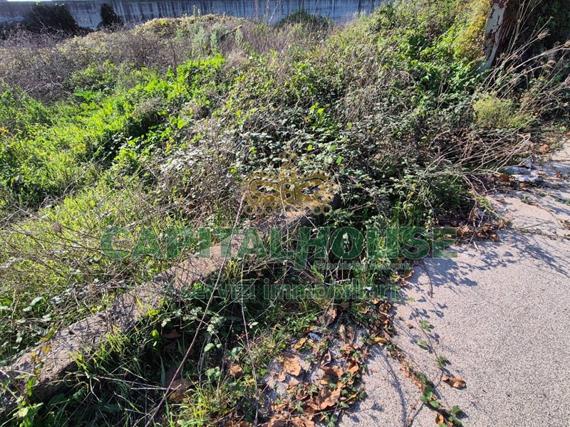 Terreno industriale in Vendita a Portico di Caserta, 262'395€, 2750 m²
