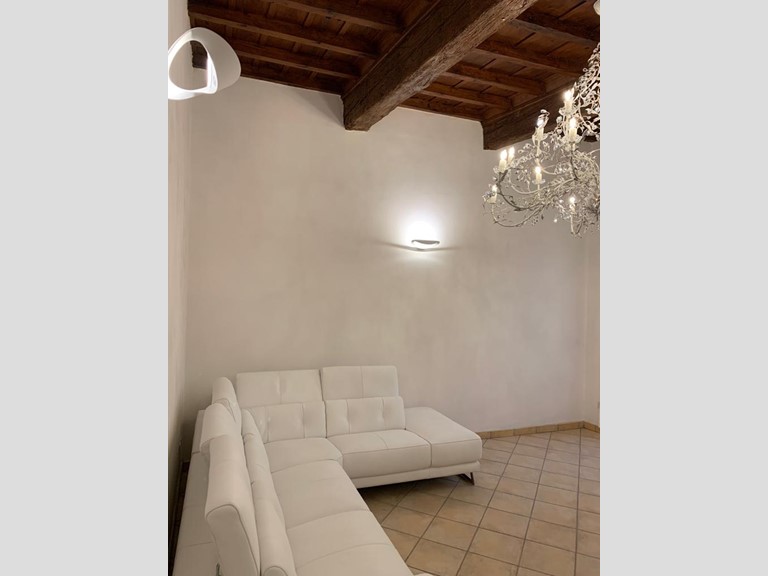 Bilocale in Affitto a Firenze, 1'800€, 70 m²