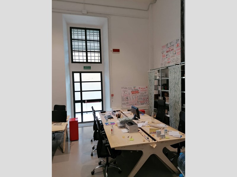 Ufficio in Affitto a Firenze, 495€, 15 m²