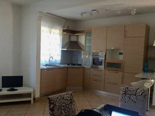 Casa Semi Indipendente in Affitto a Sesto Fiorentino, 1'200€, 80 m²
