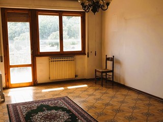 Appartamento in Vendita a Semproniano, 90'000€, 120 m²