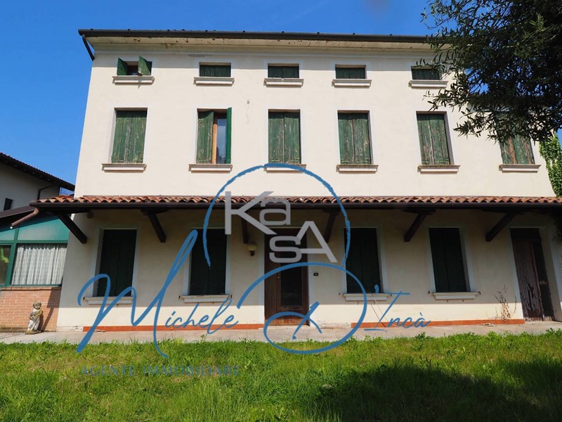 Casa Indipendente in Vendita a Treviso, 190'000€, 290 m²