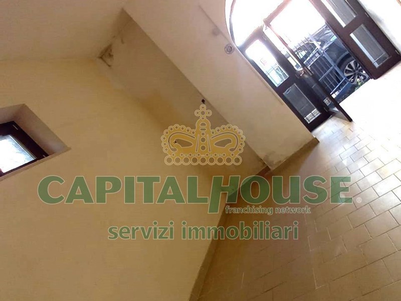 Immobile commerciale in Affitto a Capua, 250€, 25 m²
