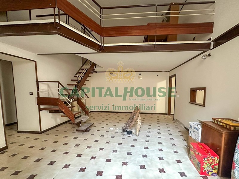 Appartamento in Vendita a Capua, 64'000€, 128 m²