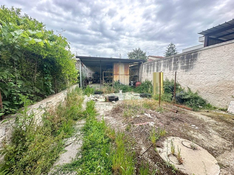 Bilocale in Vendita a San Tammaro, 49'000€, 95 m²