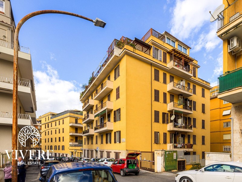 Trilocale in Vendita a Roma, 275'000€, 111 m²