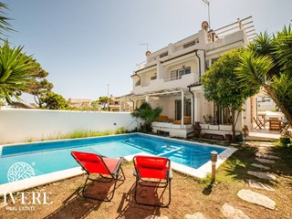 Villa in Vendita a Fiumicino, 495'000€, 140 m²