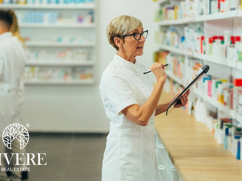 Attività commerciale in Vendita a Roma, 27'000€, 80 m²