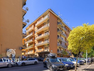 Immobile commerciale in Affitto a Roma, 650&euro;, 32 m²