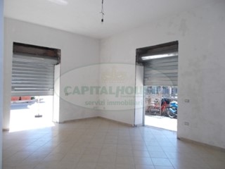 Immobile commerciale in Affitto a San Prisco, 420€, 70 m²