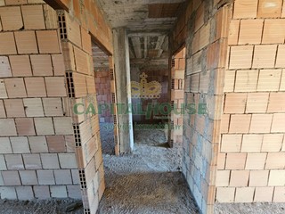 Villetta a schiera in Vendita a Calvi Risorta, 87'000€, 1806 m²