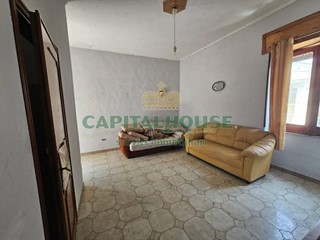 Casa Semi Indipendente in Vendita a Pignataro Maggiore, 13'000€, 38 m²