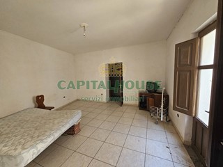 Casa Semi Indipendente in Vendita a Pignataro Maggiore, 24'000€, 75 m²