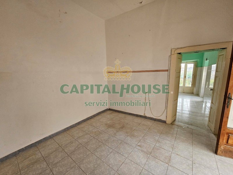 Casa Indipendente in Vendita a Pignataro Maggiore, 26'000€, 120 m²