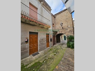 Casa Indipendente in Vendita a Pignataro Maggiore, 26'000€, 120 m²