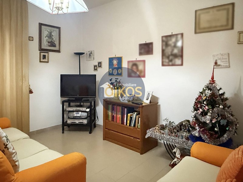 Quadrilocale in Vendita a Castellana Grotte, 103'000€, 120 m²