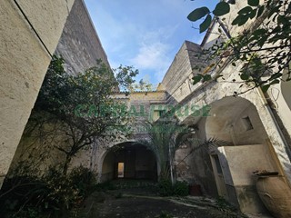 Casa Indipendente in Vendita a Pignataro Maggiore, 69'000€, 190 m²