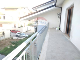 Trilocale in Vendita a Minturno, 225'000€, 72 m²