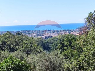 Casa Indipendente in Vendita a Minturno, 165'000€, 102 m²