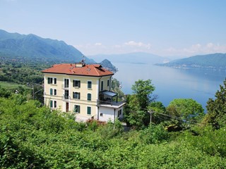 Trilocale in Vendita a Luino, 435'000€, 125 m²