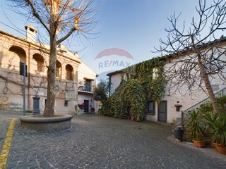 Quadrilocale in Vendita a Formello, 230'000€, 147 m²