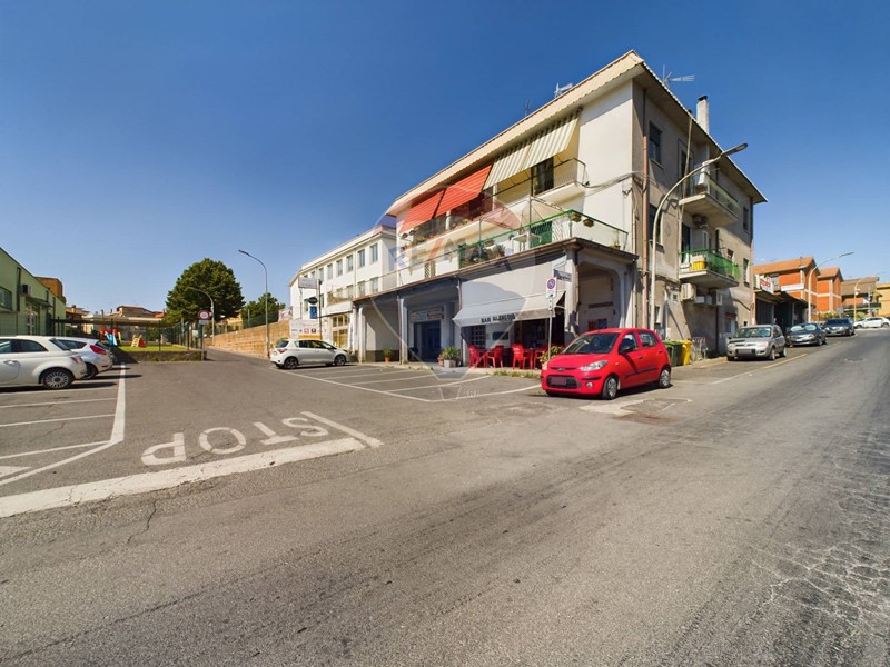 Quadrilocale in Vendita a Campagnano di Roma, 149'000&euro;, 154 m²