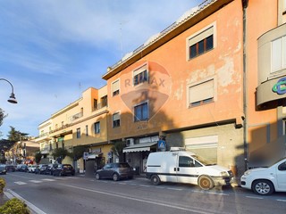 Appartamento in Vendita a Formello, 140'000€, 150 m²