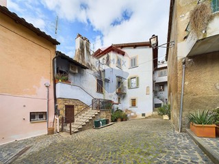 Trilocale in Vendita a Formello, 258'000€, 120 m²