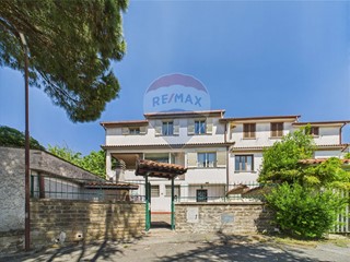 Casa Semi Indipendente in Vendita a Campagnano di Roma, 235'000€, 180 m²