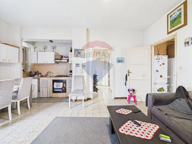 Trilocale in Vendita a Formello, 75'000€, 83 m²