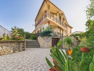 Casa Semi Indipendente in Vendita a Formello, 295'000€, 150 m²