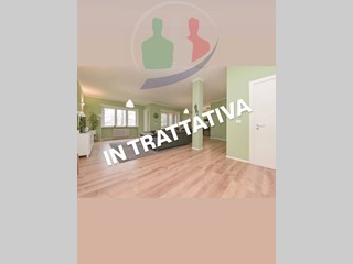 Appartamento in Vendita a Santena, 210'000€, 158 m²